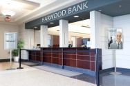 www.signsanddisplaysdirect.com Banking Displays